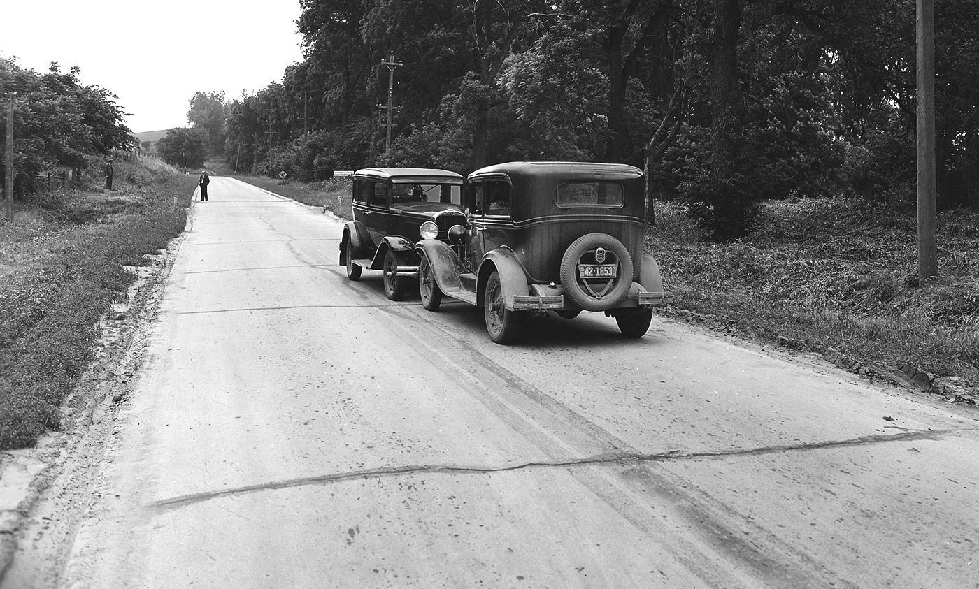Look out! Head-on car crash in rural South Dakota in 1932. Eighty per cent of drivers rate themselves as above average. <em>Photo courtesy Wikipedia</em>
